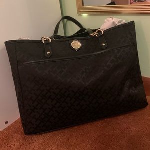 Black Tommy Hilfiger Bag